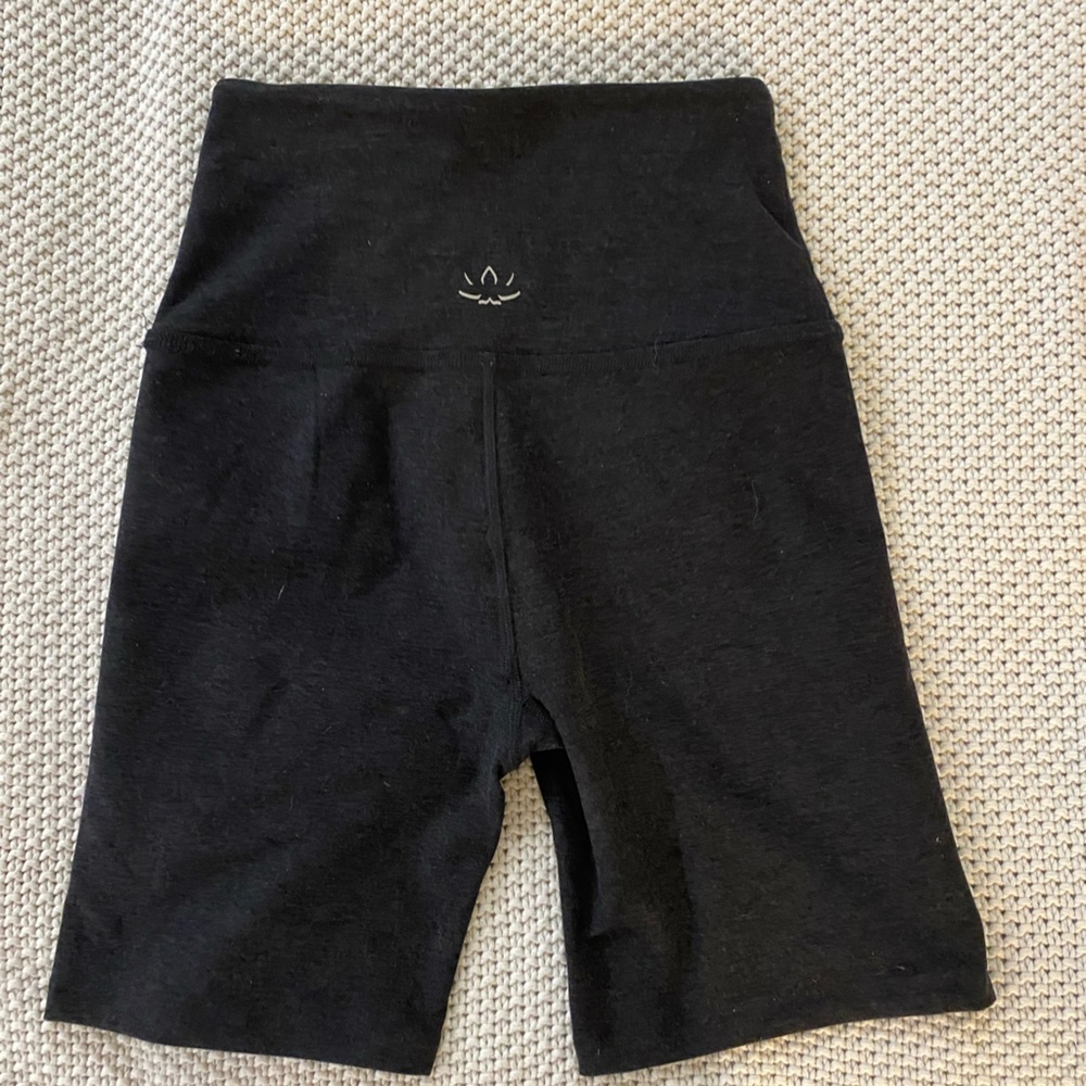Beyond yoga biker shorts